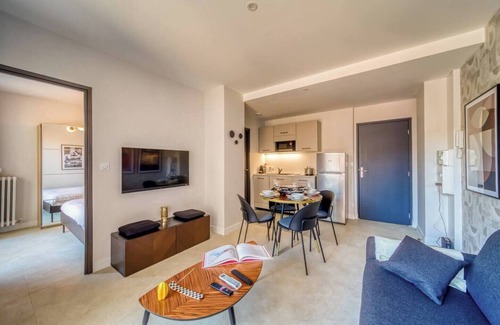 Quartier Exposition-Bajatiere Apartment | #GT | Le Joli Berthelot 🌺