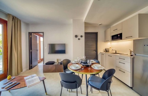 Quartier Exposition-Bajatiere Apartment | #GT | Le Joli Berthelot 🌺