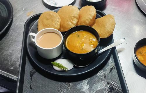 Etawah Hotel | Gtois Bellamount