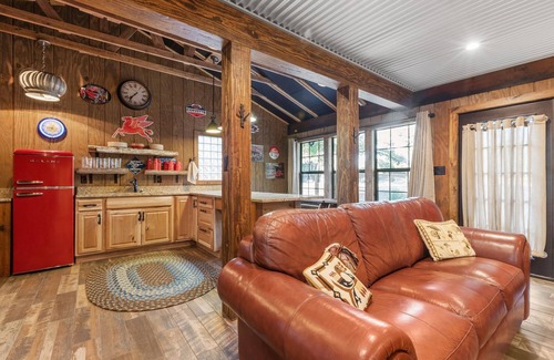 Kerrville House | Guadalupe Bluff Bunk House 5 Bedroom Home by RedAwning