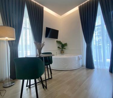 San Giorgio a Cremano Bed & Breakfast | GUALTIERI B&b - LUXURY ROOMS