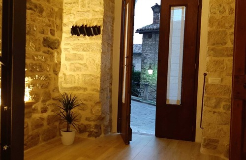 Gubbio Apartment | Gubbio vacation home-Apartment Gattapone9