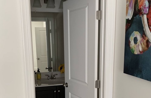 Ashburn House | Guest Bedroom in One Loudoun Townhouse w/ Full Dedicated Bathroom