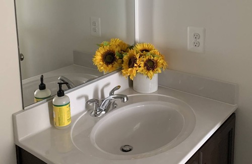 Ashburn House | Guest Bedroom in One Loudoun Townhouse w/ Full Dedicated Bathroom
