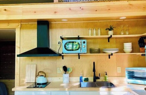 Rogers House | Guest Favorite | Forest Retreat | Hot Tub