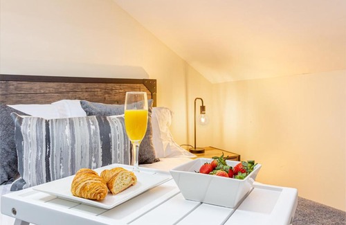 Pontrilas Apartment | Guest Homes - Carriage Court