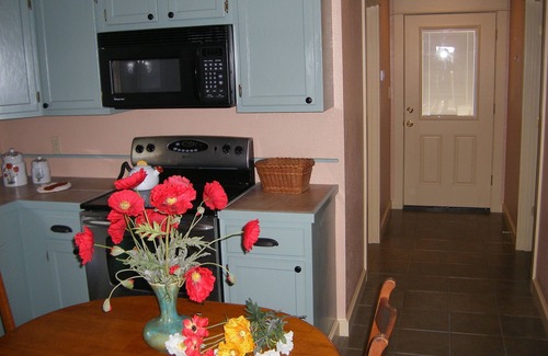 Fairhope House | Guest House,1 Br, 1ba, smoke/vape-free, pet/animal-free, adults only, 1 couple