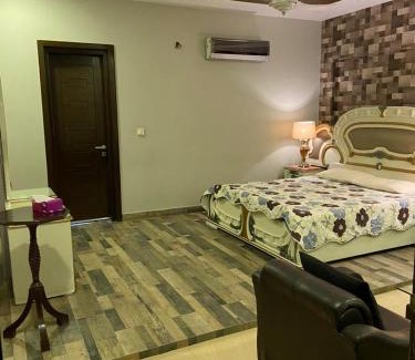 Multan House | Guest house 14B