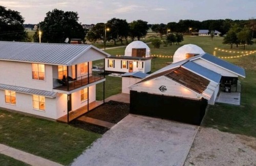 Thackerville House | Guest House Cabin – 2 Mins to WinStar Extended Stay Comfort