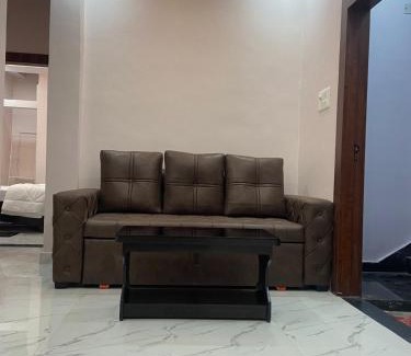 Sigra House | Guest House in Varanasi