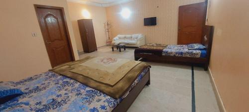 Gulshan-e-Iqbal House | Guest House Near Expo Center karachi