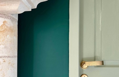 Azay-le-Rideau Apartment | Guest Room Verte - Auberge Radieuse