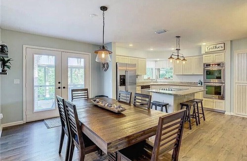 Crystal River House | Guest's Favorite! Kings Bay Retreat@ Crystal River, Charming Villa Kings Bay Retreat at Crystal Rive