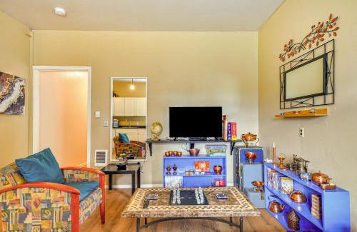 Aloha Apartment | Guest Suite in Portland Area with Shared Patio