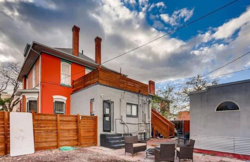 Speer Apartment | Guest Suite With Kitchenette And A 5 star Location