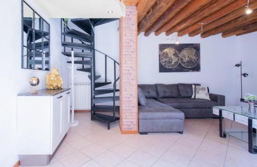 Borgo Roma Villa | GuestHost - Accogliente Villetta con patio esterno