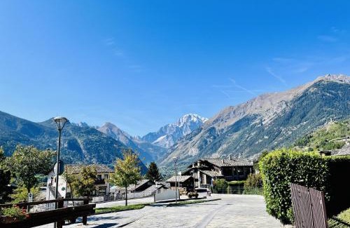 La Salle Apartment | GuestHost - Casa di Marco - Lovely Mountain Flat