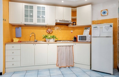 Quartieri Spagnoli Apartment | GuestHost - Casa Querida Central and Elegant Flat