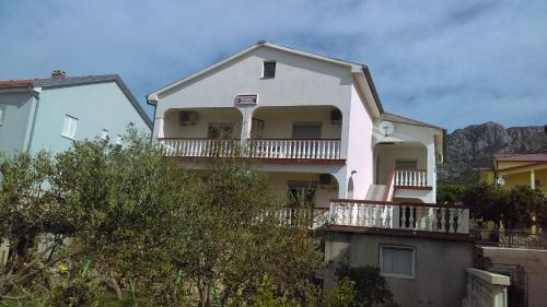 Karlobag House | Guesthouse BILI