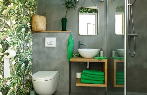 Toulouse Left Bank House | Guesthouse in Toulouse garden, private pool and jacuzzi + breakfast