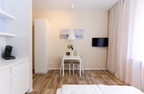 Mitte House | GuestHouse Köhn51, zentral gelegene, stilvoll eingerichtete Zimmer mit eigener Teeküche