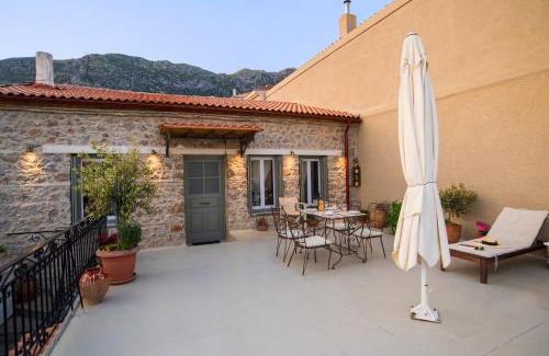 Arachova House | Guesthouse Simou with view 3 bedrooms