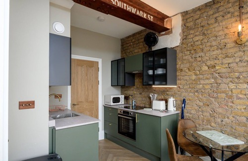 Ferndale Apartment | GuestReady - Chic Studio in Vibrant Brixton