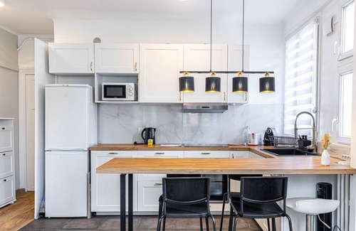 Asnieres-sur-Seine Apartment | GuestReady - Elegant Retreat near Paris for 4