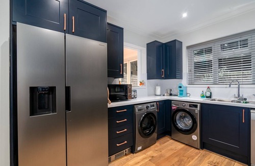 Southfield House | GuestReady - Family homestead near Chiswick Park