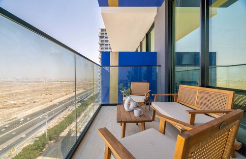 Jumeirah Village Circle Apartment | GuestReady - Glamorous stay at Binghatti Corner