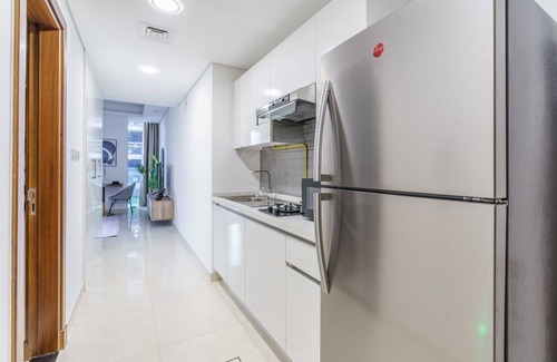 Dubai Apartment | GuestReady - Posh Apartment with a Stunning Pool