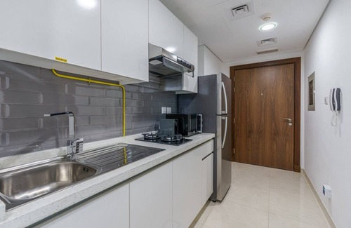 Dubai Apartment | GuestReady - Posh Apartment with a Stunning Pool