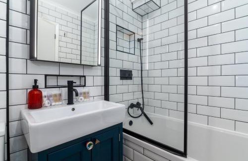 East Putney Apartment | GuestReady - Putney Cityscape Convenience