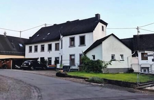 Neunkirchen Apartment | Guestroom 1, Pension Feuster
