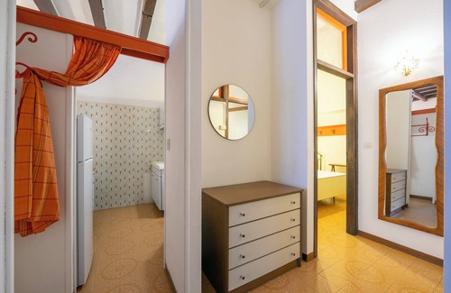 Toscolano Maderno Apartment | Gufo - Orange 100m Near Lake