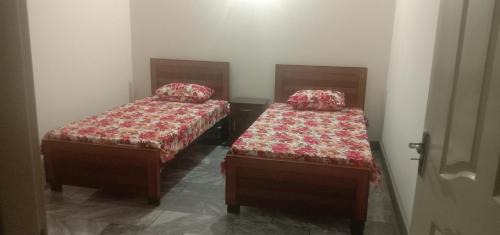 Gujrat Hotel | Gujrat Hotel