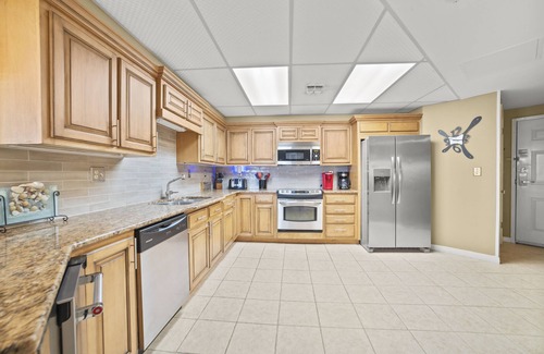 Orange Beach Condo | Gulf Front Condo | Wrap-Around Balcony | 2 Beach Chairs Including