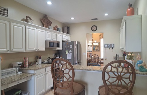 Iona Condo | Gulf Harbour Yacht & CC Spacious 3 BR-Pool & Private Island-10 min to Beaches