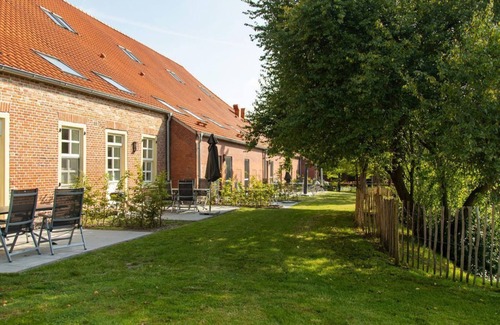 Upleward Apartment | *Gulfhof Boomgaarden - Reemt - Gulfhof Boomgaarden - 15 Reemt (ground floor/first floor)