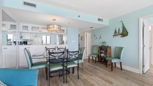 Lower Grand Lagoon House | Gull Watch by AvantStay Beachfront Condo