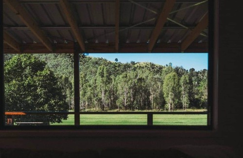 Bunburra House | Gumtop Luxury Farmhouse Cabin