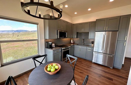 Elmo House | Gunbarrel Studio Cabin-Mountain Modern w/Lake View