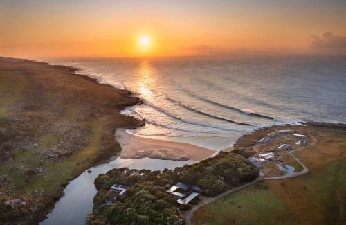 Ngquza Hill Cabin | GweGwe Beach Lodge