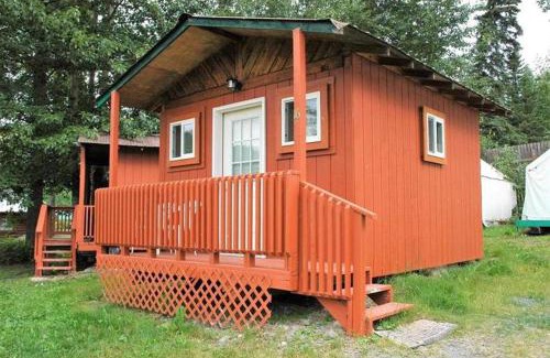 Cooper Landing Cabin | Gwin's Lodge & Roadhouse