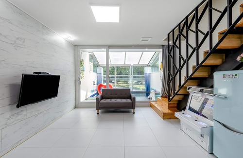 Gyeongju House | Gyeongju Joypoolvilla&kidspension