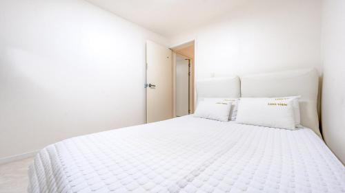 Gyeongju House | GYEONGJU LINEVIEW POOLVILLA