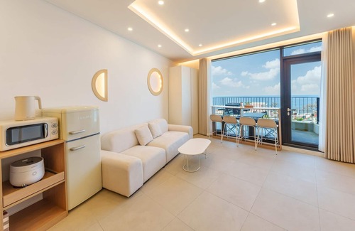 Gyeongju House | Gyeongju The Moon Aurora Pool Villa