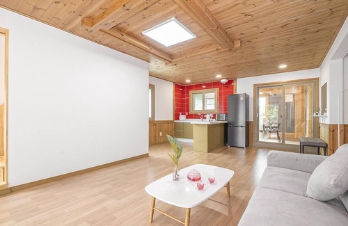 Gyeongju House | Gyeongju Themandi Pension