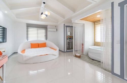 Gyeongju House | Gyeongju Victoria Diary Pension