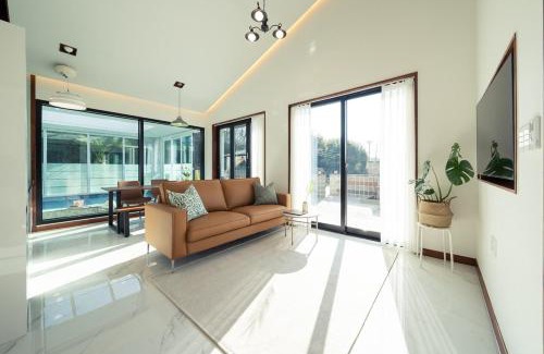 Gyeongju House | Gyeongju Yeonjeong Pool Villa